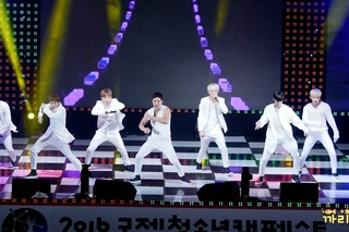 FC|YT Monsta X - Rush @ OBS Unison Concert