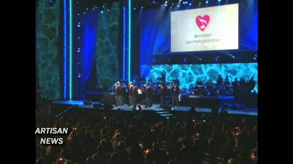 BARBRA STREISAND MUSICARES BRINGS OUT GLEE, FAITH, WONDER,