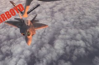 F-22 Raptor Refueling