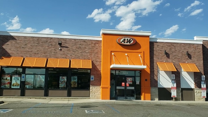 THE BEST RESTAURANT HOT, CRISPI, JUICY, FAST AND FRIENDLY in LONGMONT CO September 2,