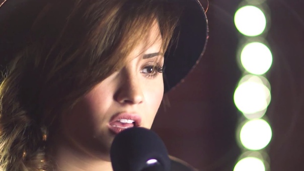Capital FM Session: Neon