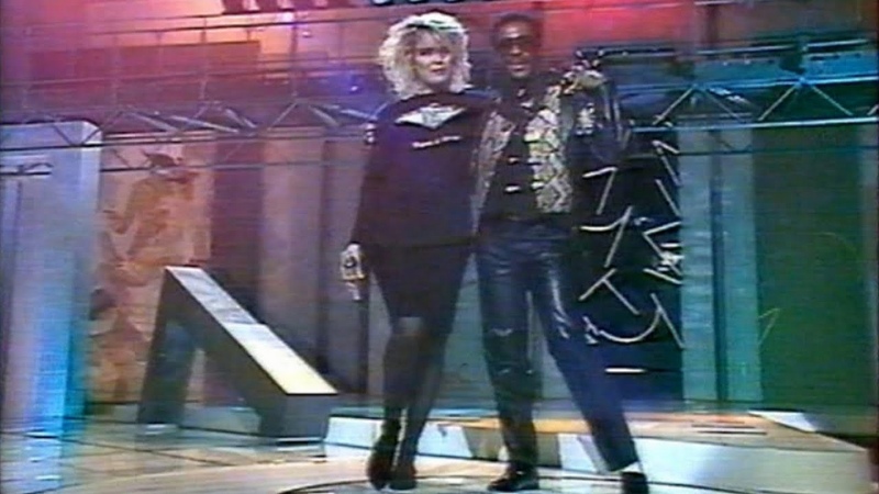 Kim Wilde feat. Junior Giscombe Another Step ( Closer To You) LIVE Avis De Recherche 50