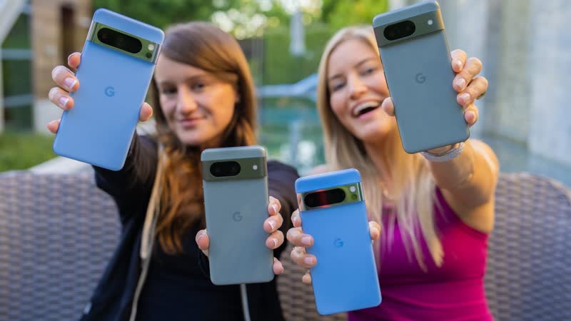 LIVE review of Google Pixel 8 and Pixel 8 Pro Sisters
