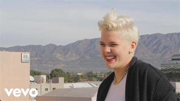 Betty Who Heartbreak
