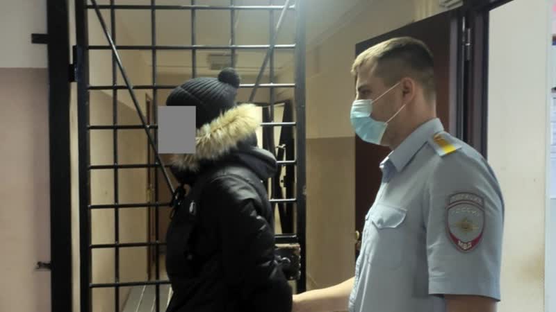 Мужчина домогался 4 летней дочери