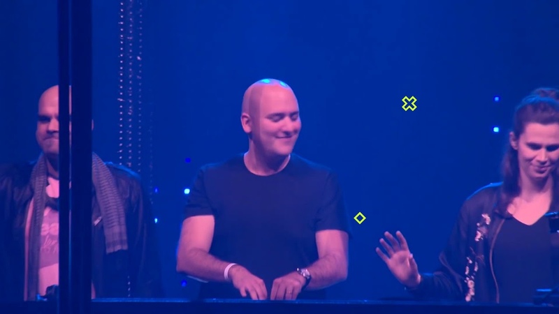 Aly Fila meets Roger Shah Susana Unbreakable ( Live at ASOT 800