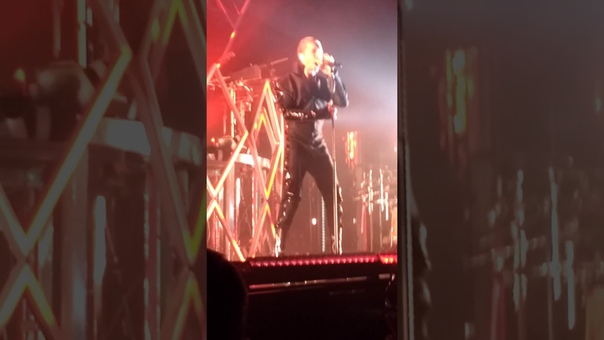 Darkside of the sun. Tokio Hotel Milano 28, 03,