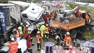 Top 10 Crazy Truck & Car Crash  2023 ! Total Idiot At Work Fails - Dangerous Truck Driving Skills !