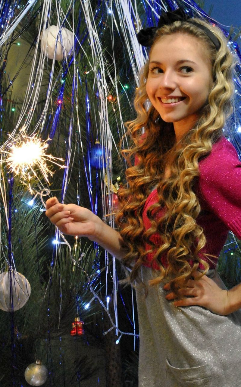 Алёна Леонова | 