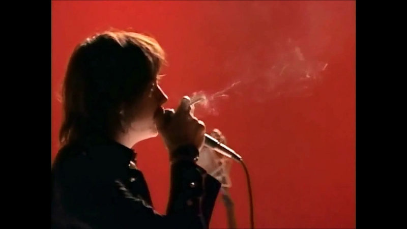 the Strokes New York City Cops ( Live MTV 2 Bill 2002 )