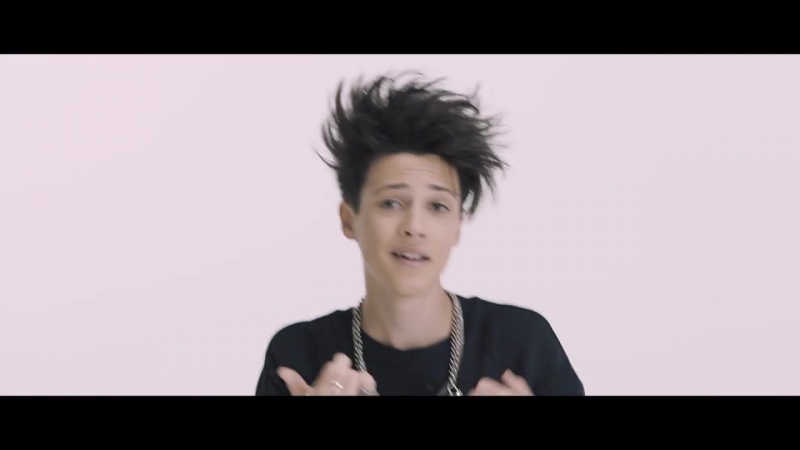 Thomas E un attimo,
