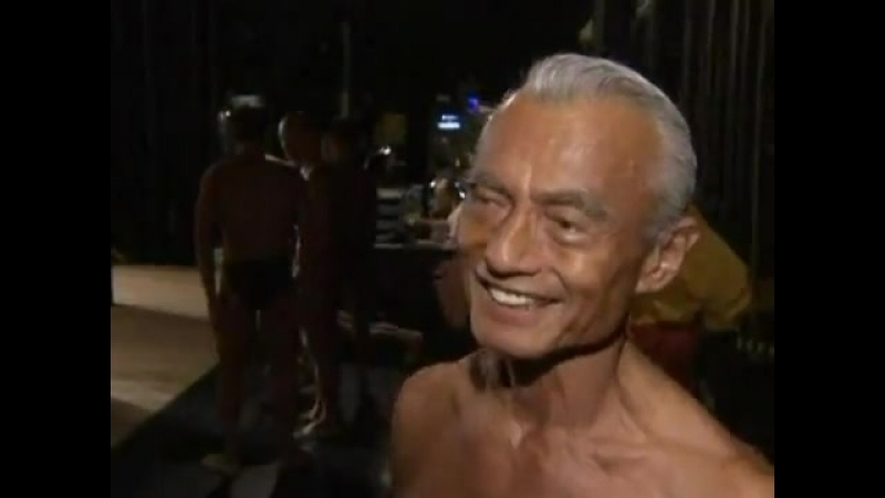 Цутомо Тосака. 74 летний бодибилдер из