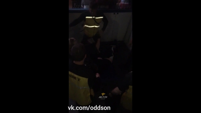Драка с охраной на концерте Ленинграда.