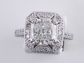 ctw Radiant Cut J VS2 Diamond Engagement Ring - BigDiamondsUSA