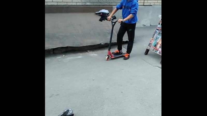 VID_26320618_104726_402.mp4