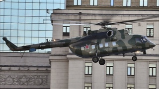 Вертолет Ми-8АМТШ VIP  -  ювелирная  посадка и взлет с набережной /Helicopter /Москва /