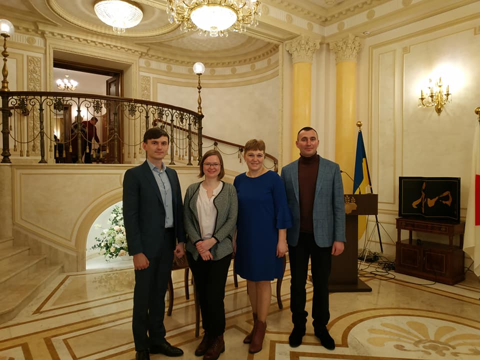 Підписання грантового контракту з посольством Японії Підписання грантового контракту з посольством Японії