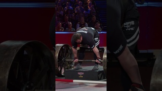 Trey Mitchell putting in a huge set on the axle deadlift