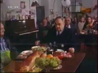 Видео анекдот - Пошли 2 мужика ПО БАБАМ (Эльдар Рязанов)