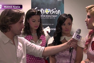 Moje 3 talks about their rehearsal